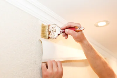 Pose de papier peint à Myennes — revêtements muraux et toiles de verre